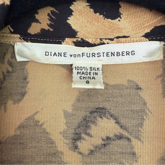 Iconic vintage 1970s DVF silk leopard animal print wrap dress - size 8 - Picture 10 of 12